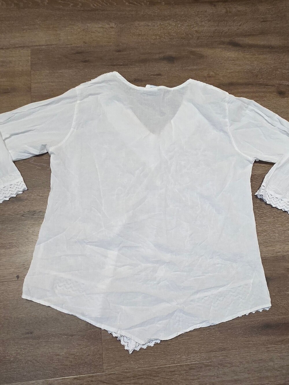 Shubham White Embroidered Cotton & Viscose Boho Blouse - Size Large - Picture 3 of 5